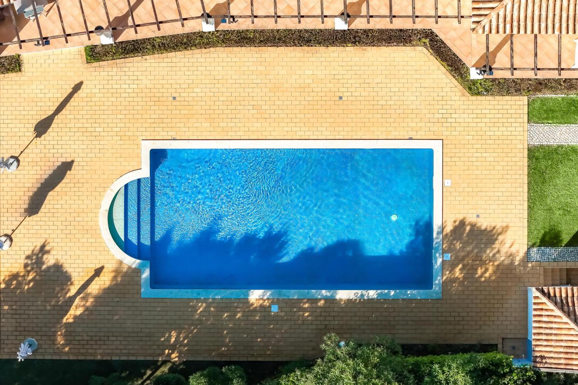 Exclusive Villa Toulouse With Pool In Falesia Algarve 阿尔布费拉 外观 照片